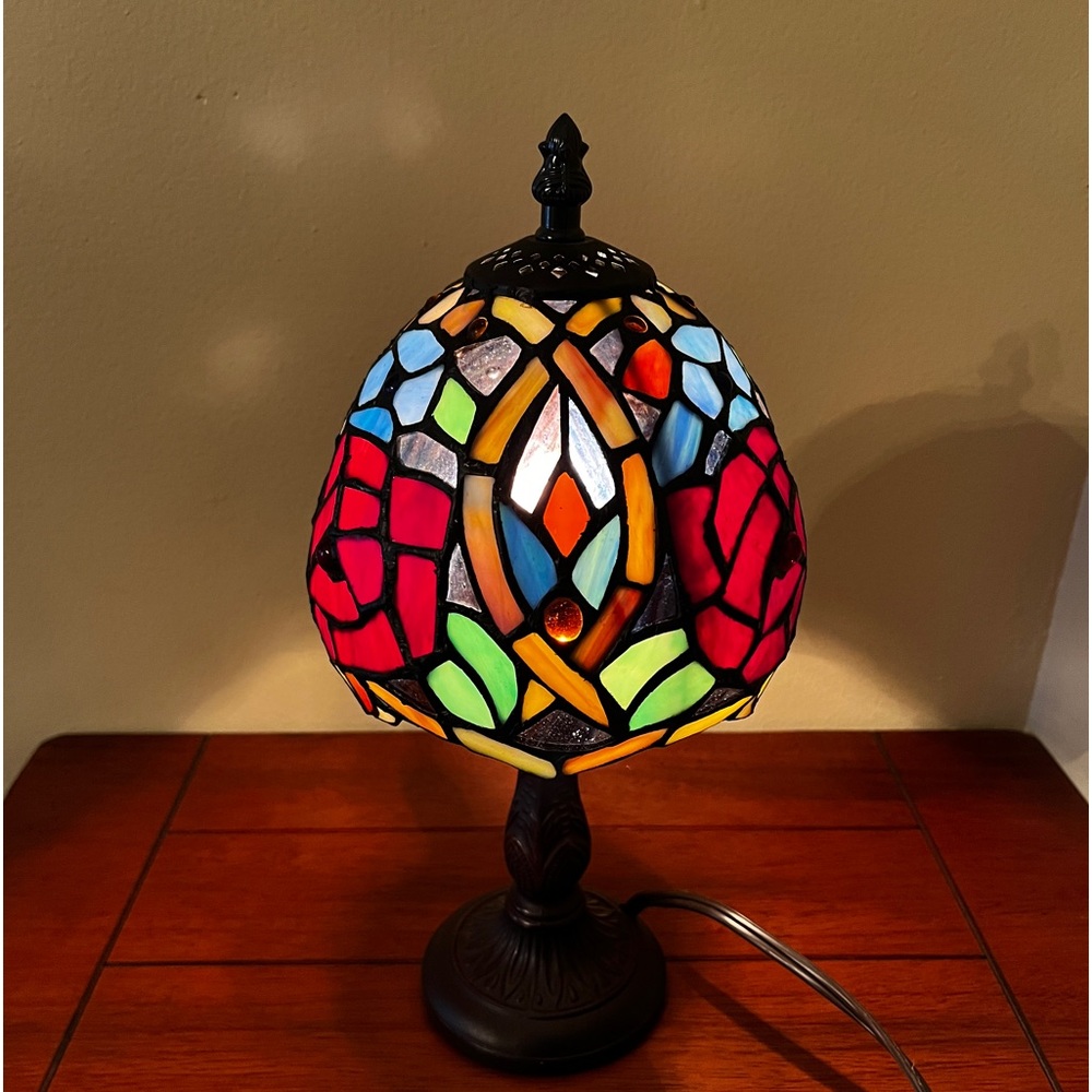 Tiffany Style Stained Glass Table Lamp